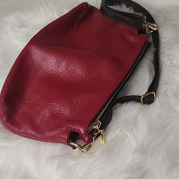 Valentina Red and Black Crossbody Bag with Leather Material and Compact … - Picture 6 of 17